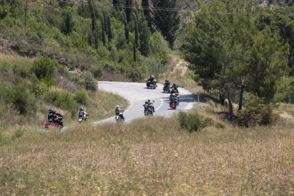 Щасливий водій на Harley Davidson Ліцензійні Стокові Фото