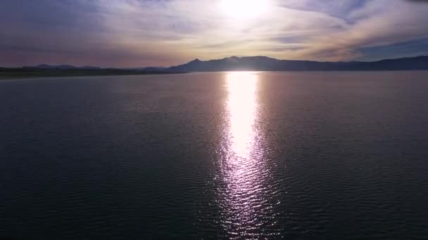 Coucher Soleil Violet Vif Sur Lac Prise Vue Aérienne — Video