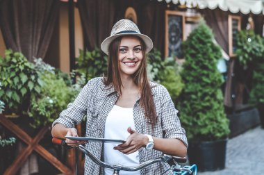 Her zaman bağlı kalmak. 