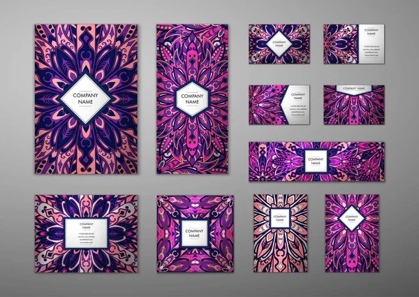 Büyük şablonları kümesi.