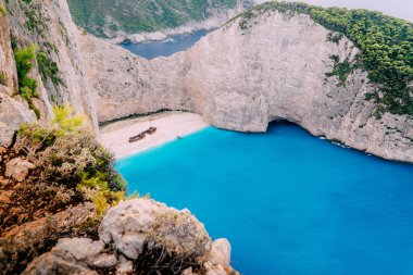 Yunanistan 'ın ünlü gemi enkazı Zakynthos plajının panoramik manzarası