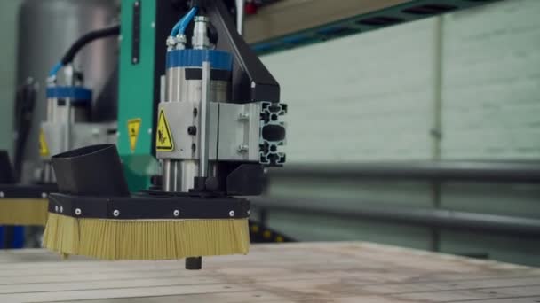 CNC-Maschine in Arbeit. — Stockvideo