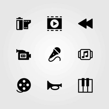 Multimedya vektör simgeler kümesi. Film oynatıcı, müzik çalar ve geri sarma