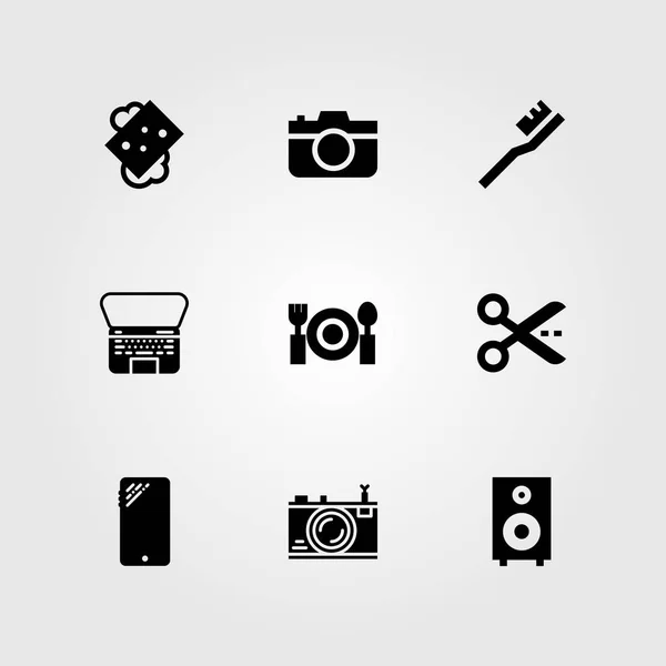 Набор векторных значков покупок. ноутбук, фотоаппарат, динамик и смартфон — стоковый вектор
