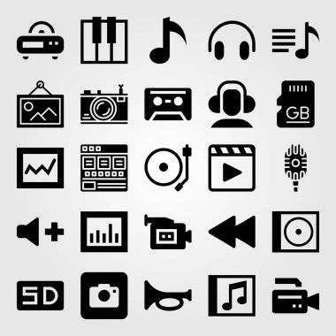 Çoklu ortam simgesini vektör ayarlayın. kaset, kulaklık, klavye ve trompet