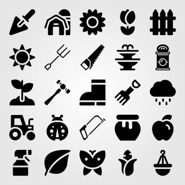 Bahçe simge vektör ayarlayın. püskürtücü, kelebek, pot ve mala