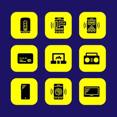 Teknoloji vektör Icon set. Boombox, kredi kartı, tablet ve akıllı telefon