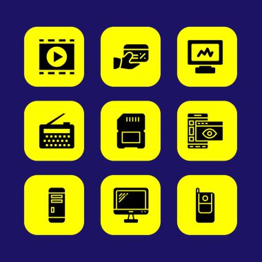 Teknoloji vektör Icon set. bilgisayar, sd kartı, pc durumda ve tv