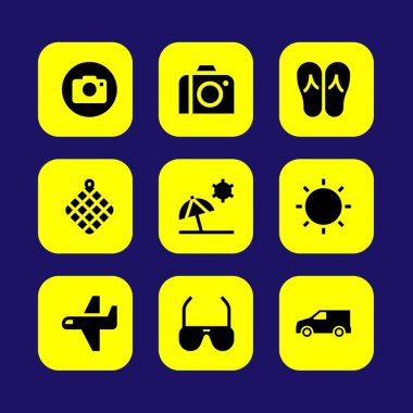 Yaz aylarında vektör Icon set. Flip flop, güneş gözlüğü, plaj ve fotoğraf kamera