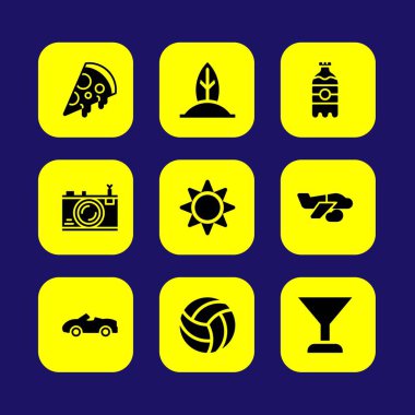 Yaz aylarında vektör Icon set. Uçak, fotoğraf makinesi, araba ve spor araba