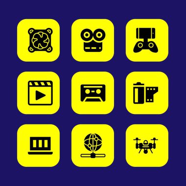 Teknoloji vektör Icon set. oyun kumandası, dron, film rulo ve film oyuncu
