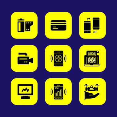 Teknoloji vektör Icon set. dizüstü bilgisayar, video kamera, kredi kartı ve film rulo