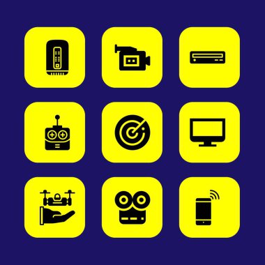 Teknoloji vektör Icon set. dron, film oynatıcı, video kamera ve pc