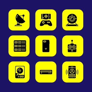 Teknoloji vektör Icon set. Uzaktan kumanda, uydu, smartphone ve oyun kumandası