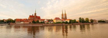 Gün batımı görünümü Wroclaw, Polonya