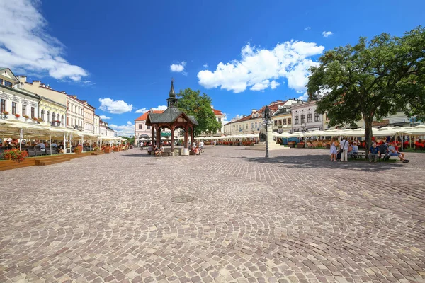 Vista del mercado en Rzeszow. Polonia — Foto de Stock