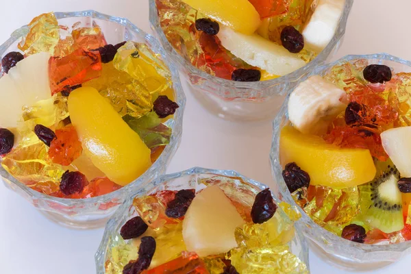 Färgade dessert / söt frukt och gelé i skålen — Stockfoto