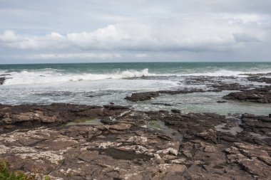 Doğal kıyı şeridi / Deniz Manzaralı