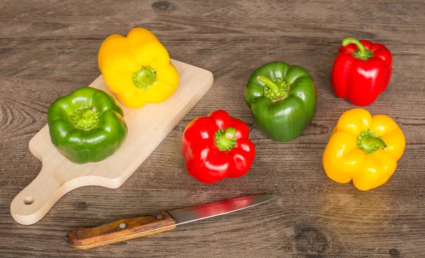 Renkli biber, arka plan