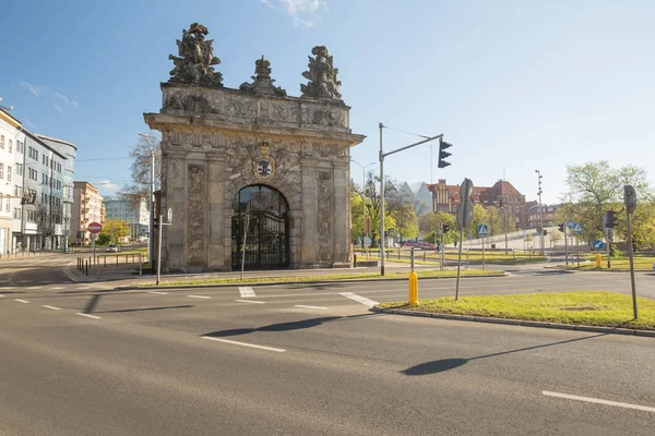 Szczecin / Port gate and city view — Stock Photo, Image