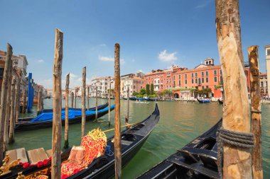 Venedik / View nehir ve şehir tarihi mimarisi