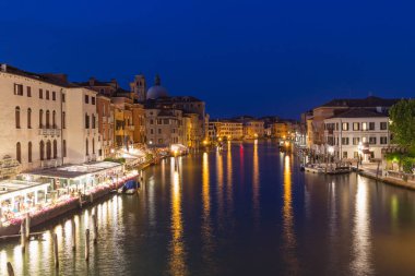 Venedik / View nehir ve şehir tarihi mimarisi