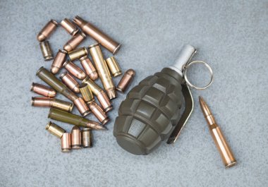 kartuşları ve ölçekler, silah türünde