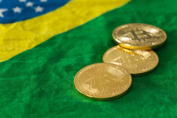 bitcoins Brezilya bayrağı arka üzerinde