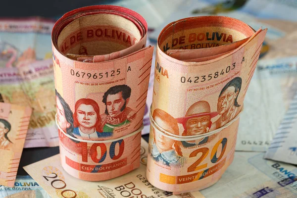 Болівійські гроші, Болівіано. Банкноти різних номіналів — стокове фото