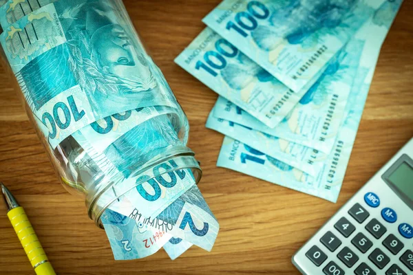 Бразильські Гроші Столі Ручкою Калькулятором — стокове фото