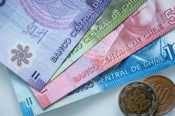 Şili para birimi. Pezo parası.