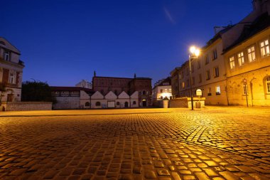  Krakow. Kazimierz 'in eski Yahudi bölgesi, Gece Manzarası