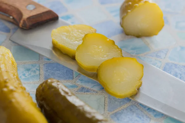 Pepino Inteiro Conserva Uma Adição Tradicional Culinária Europa Oriental — Fotografia de Stock