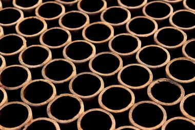 Karton halkaların soyut arkaplanı. Kesilmiş havai fişek kutuları. Soyut grafik doku arkaplanı.