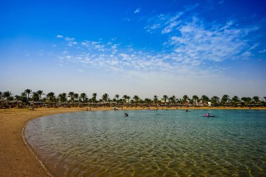 Desert Rose Resort plajda topraklarında görüntülemek