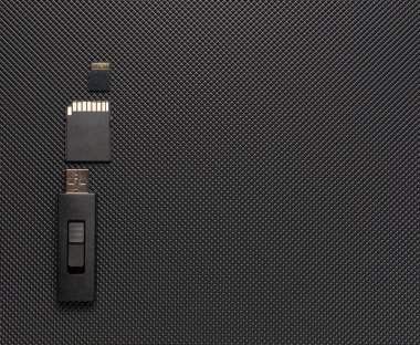 SD kart ve Usb flash sürücü