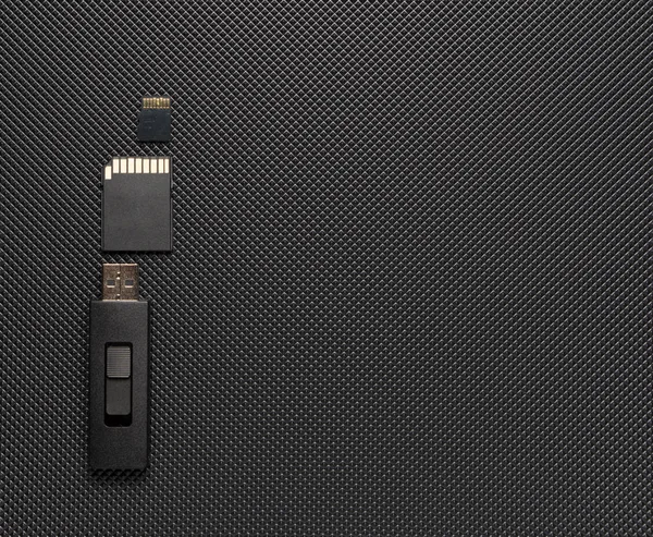 SD kart ve Usb flash sürücü