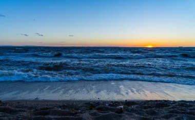Baltık Denizi üzerinden günbatımı