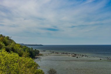 Bahar manzara Baltık Denizi