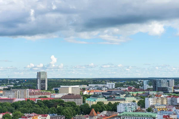 TALLINN, ESTONIA - 05.07.2017 Aerial View of Tallinn in a beauti — Stock Photo, Image