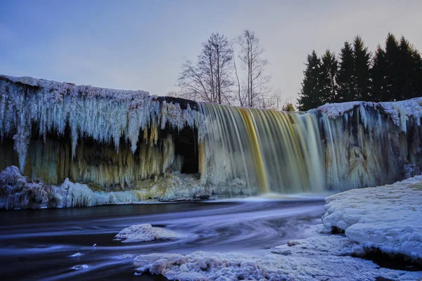 Cascada Congelada Estonia — Foto de Stock