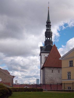 Eski Tallinn Estonya 'nın güzel manzarası