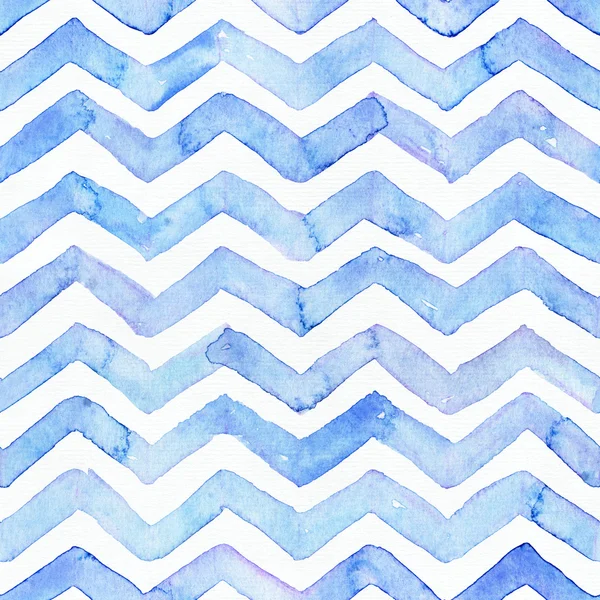 Patrón sin costuras de acuarela azul con rayas azules en zigzag, dibujado a mano con imperfecciones y salpicaduras de agua. Diseño de tejido cuadrado, dibujado a mano con pincel y tinta aqua. Colores brillantes sobre papel blanco . — Foto de Stock