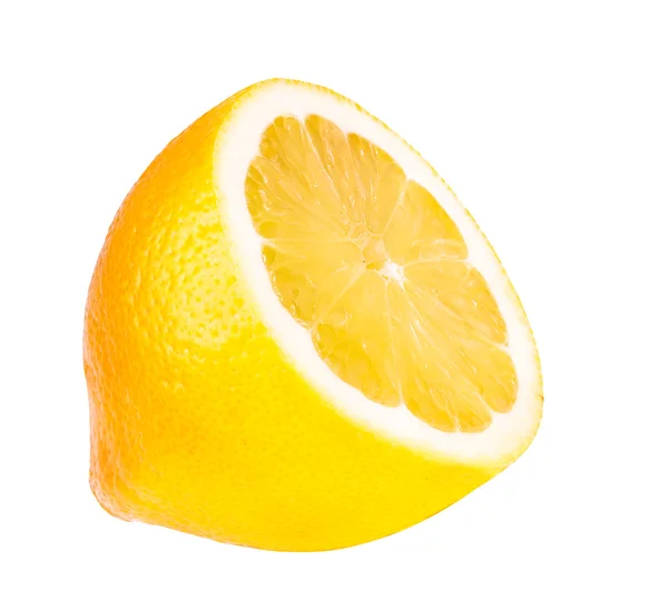 Verse citroen geïsoleerd op wit — Stockfoto