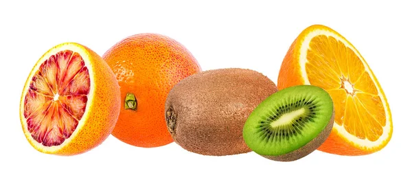 Citrinos isolados. Laranja e kiwi isolados em branco — Fotografia de Stock