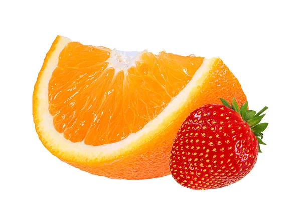 Mogen Apelsin Och Jordgubbe Isolerad Vit Bakgrund — Stockfoto