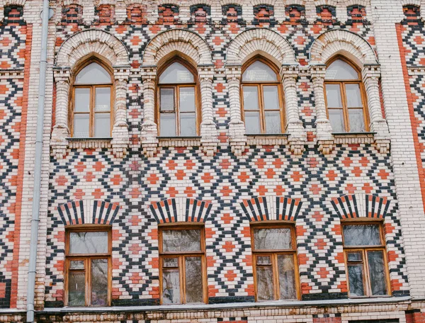 Edificio antiguo de ladrillo en el centro de Moscú —  Fotos de Stock