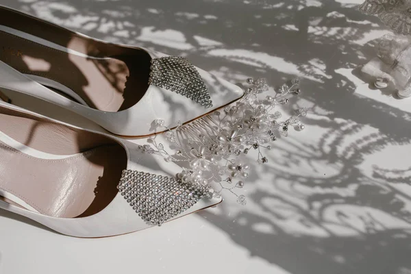 beyaz düğün ayakkabıları