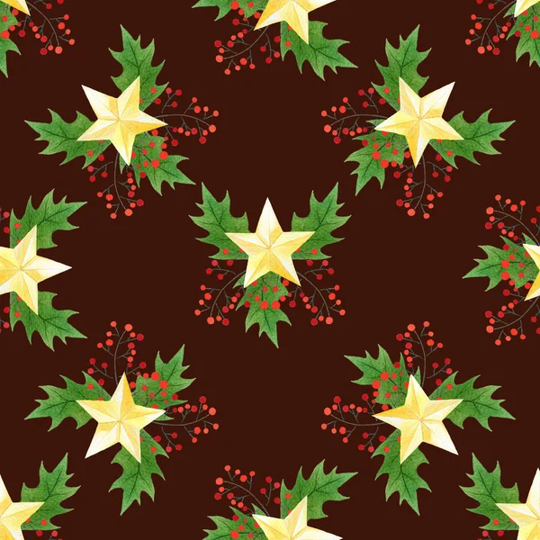 圣诞无缝模式与冬青浆果、 叶子和葡萄酒的背景上金色的星星。手绘水彩风格用于纺织、 纸张和包装 — 图库照片