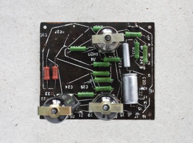 Craft kağıt arka plan üzerinde Vana Amplifikatör Üstten Görünüm.
